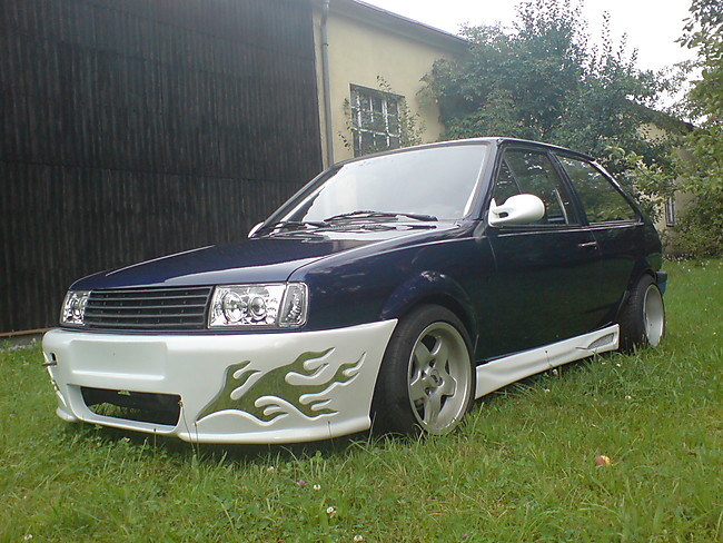 VW Polo 2F