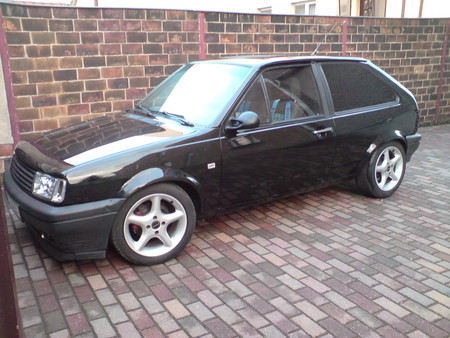 VW Polo 2F