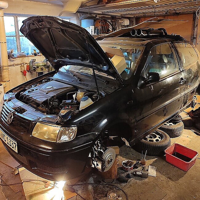 VW Polo 6N2