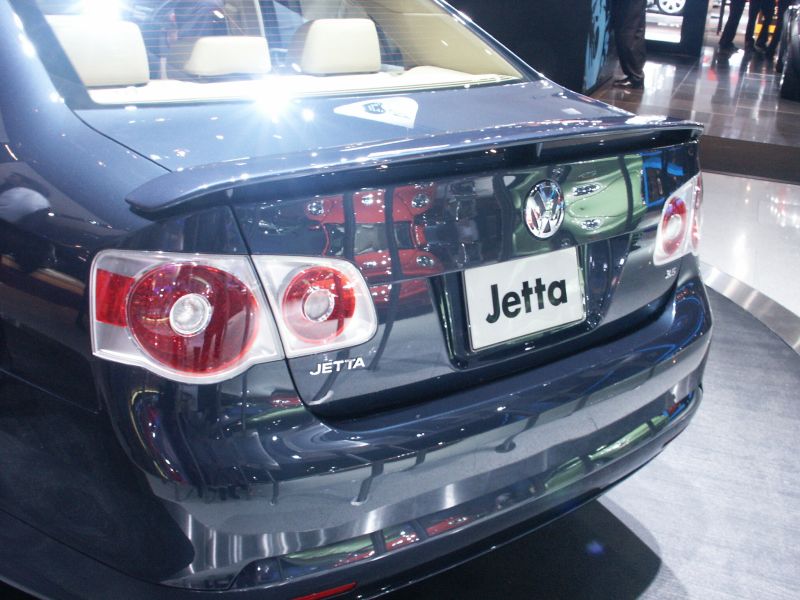 Anhang ID 4323 - Jetta 5 heck.jpg