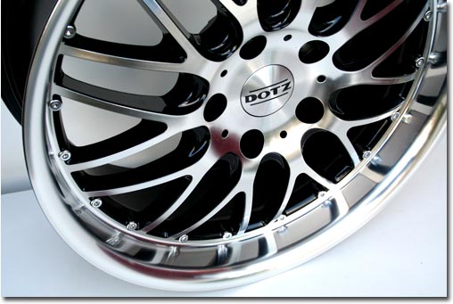 Anhang ID 116450 - dotz_mugello_0711_03.jpg