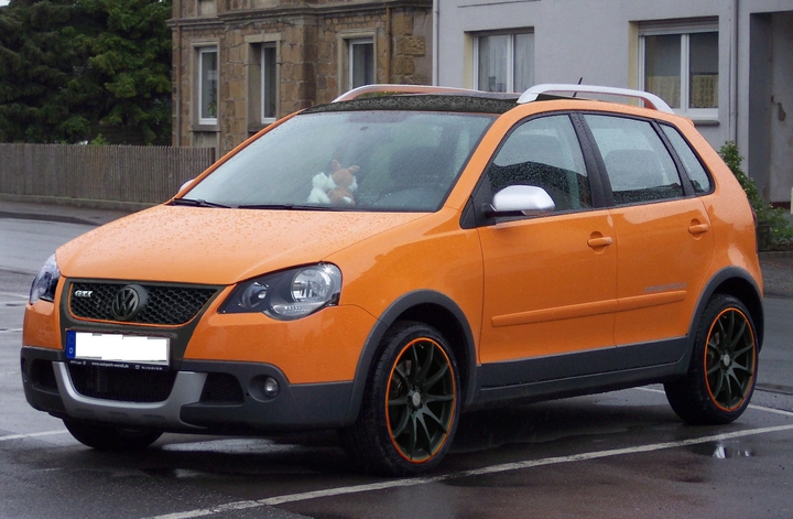 Anhang ID 160022 - Volkswagen_Cross_Polo_orange_vl3.jpg