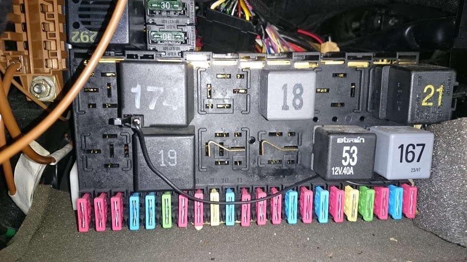 Anhang ID 206155 - Relaisträger 6KV5 Sept. 97 bis Sept. 99.jpg