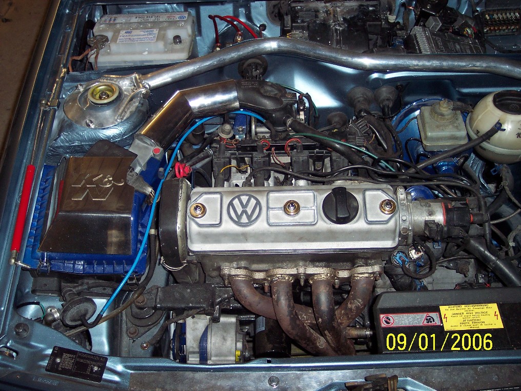 Anhang ID 9727 - Motorraum.JPG