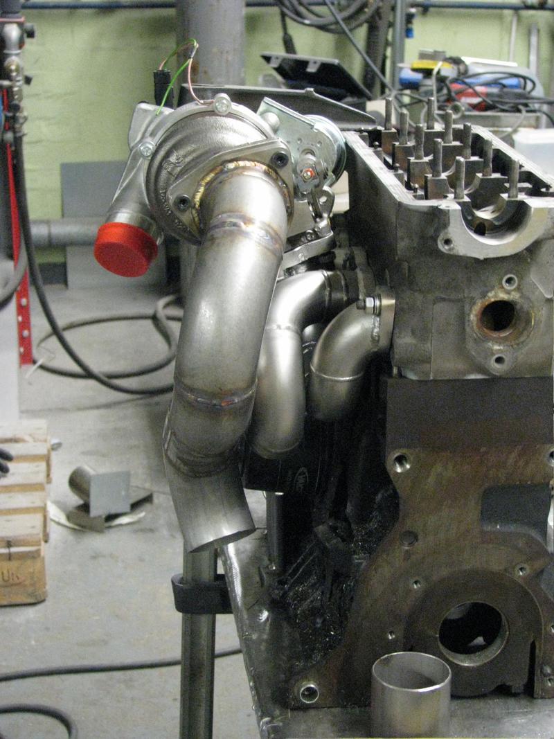 Anhang ID 105672 - Turbo downpipe 1.jpg