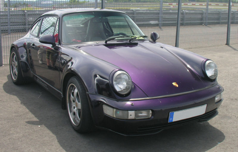 Anhang ID 83219 - 800px-Porsche_964_Jubimodell.jpg