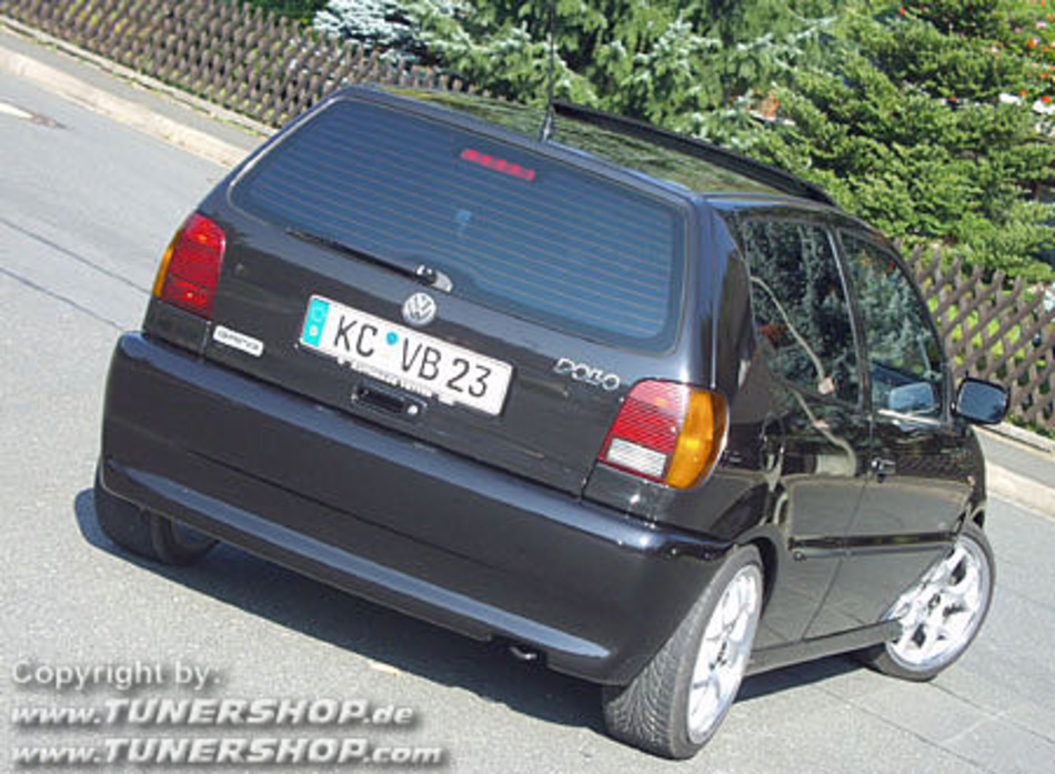 Anhang ID 191229 - vw_polo_1_schmidt_vn_line_1tlg_bild1_gr.jpg