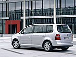 Volkswagen-Touran_20