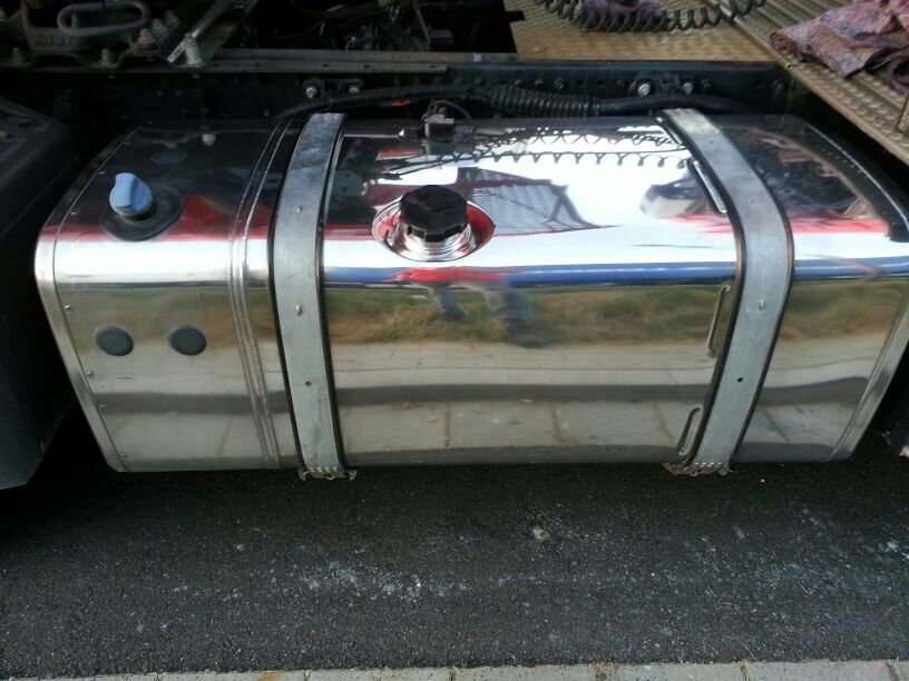 Anhang ID 187383 - 1.Tank Foto.jpg