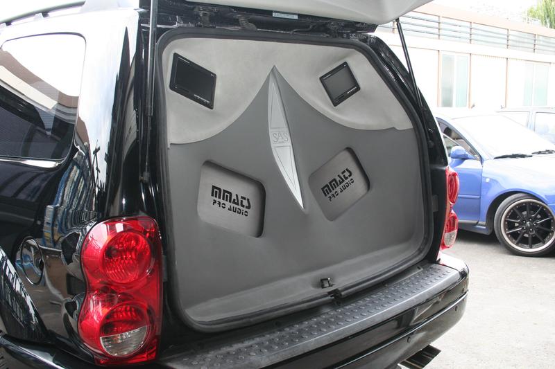 Anhang ID 109979 - Dodge hinten.JPG