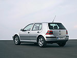 Volkswagen-Golf_IV_1