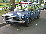 Audi_80_b1_v_sst.jpg