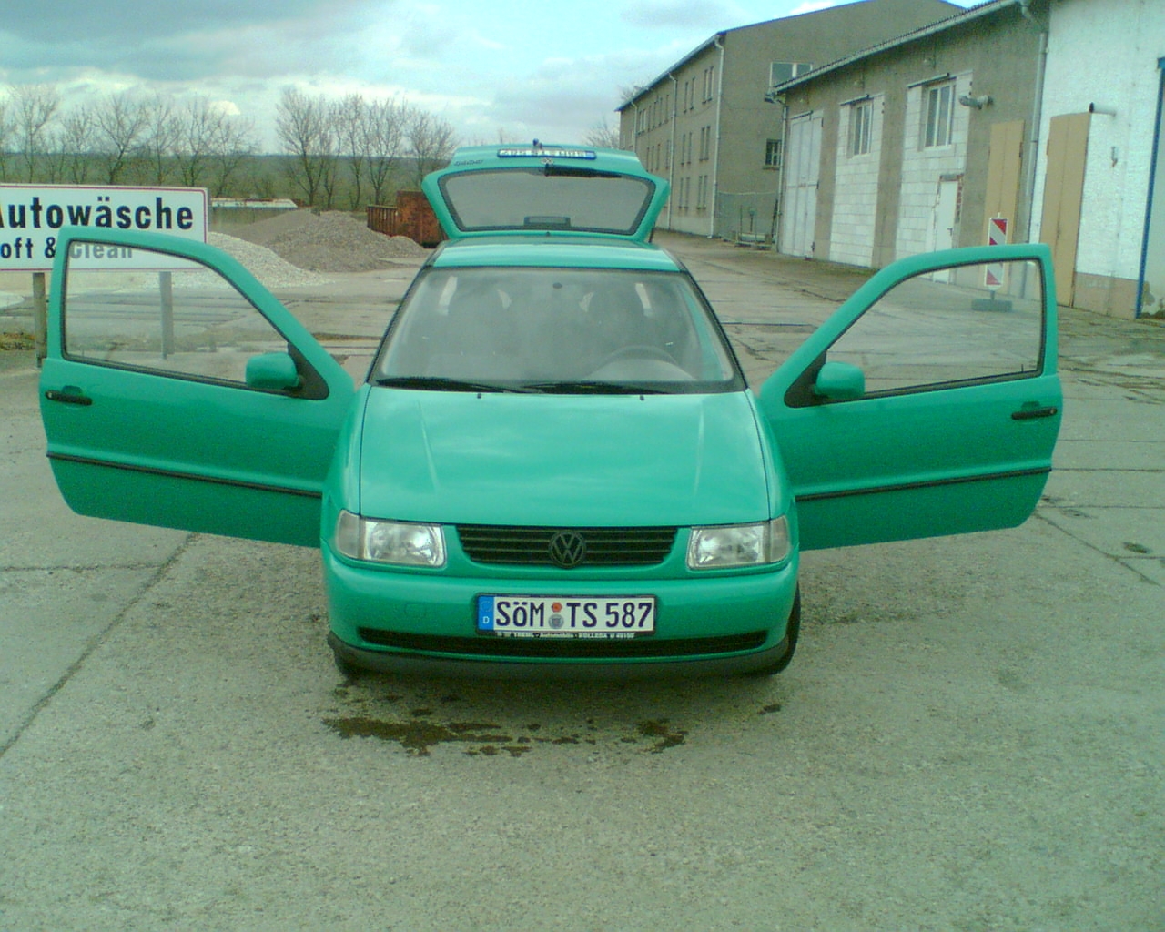 Anhang ID 12544 - polo sauber.jpg