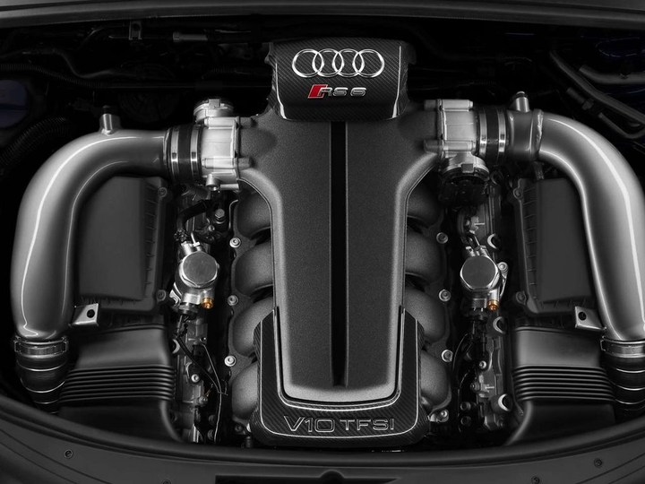 Anhang ID 160871 - audi-rs6-motor.jpg