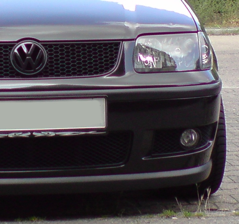 Anhang ID 128168 - GTI-Grill front.jpg