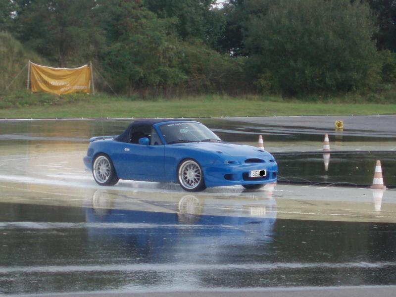 Anhang ID 48798 - Mazda drift.JPG