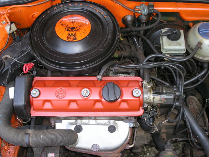 Motorraum - Bild 834